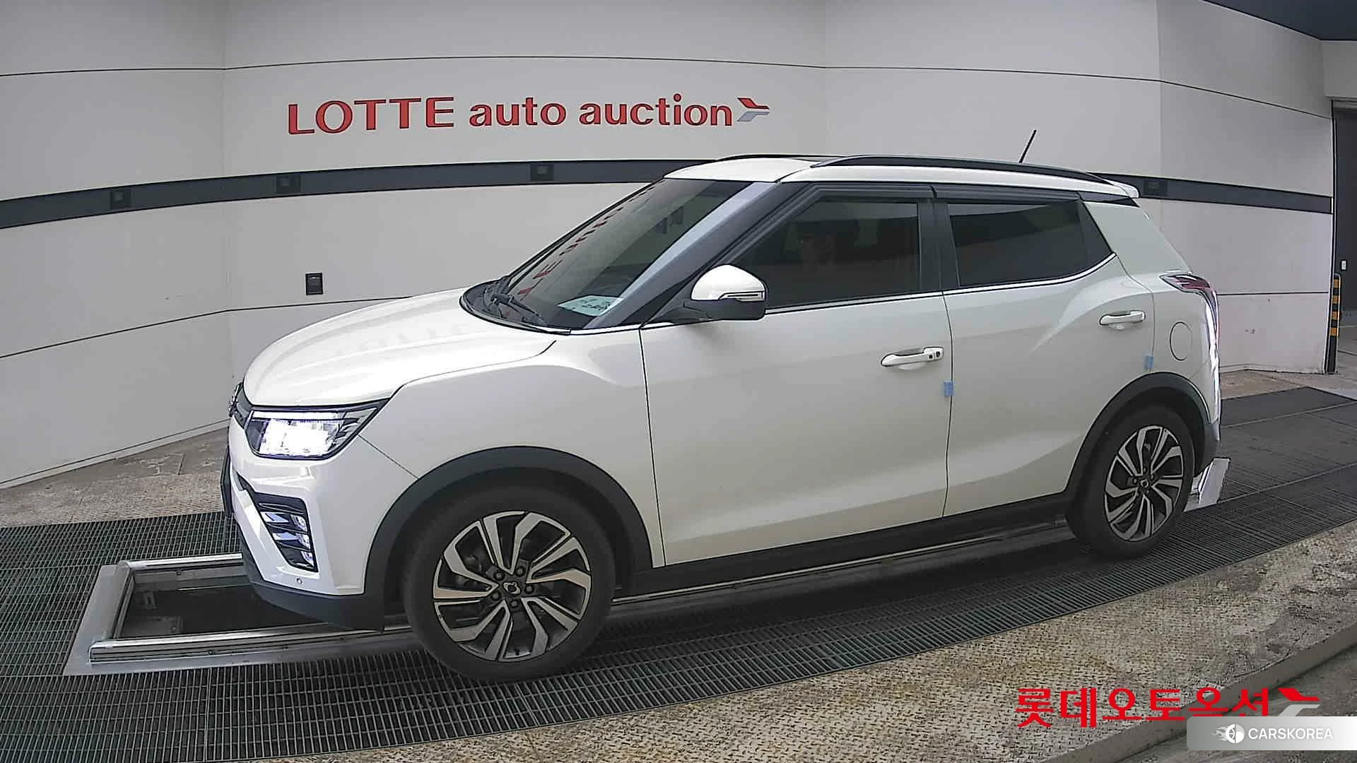 SsangYong Tivoli 2021 Grand White из Кореи, фото 3