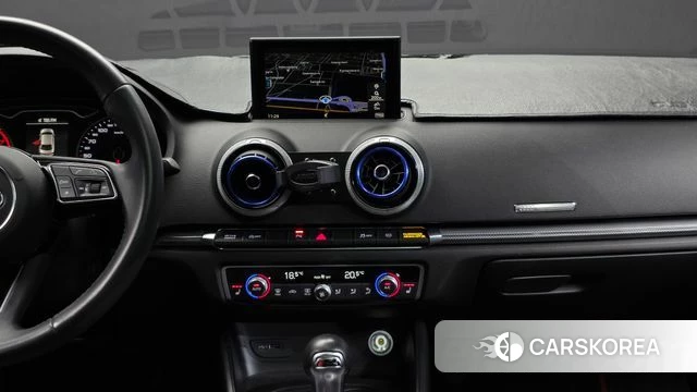 Audi New A3 2018 Серебряный из Кореи, фото 3