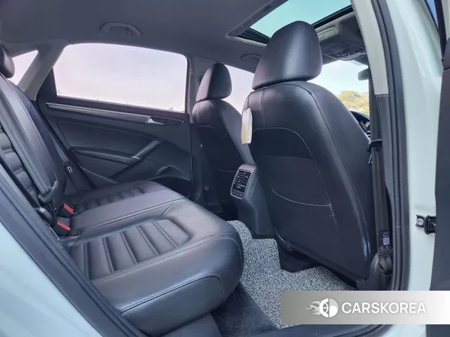 Volkswagen The New Passat 2018 Белый из Кореи, фото 3