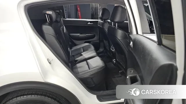 Kia Sportage 4th Generation 2018 Белый из Кореи, фото 3