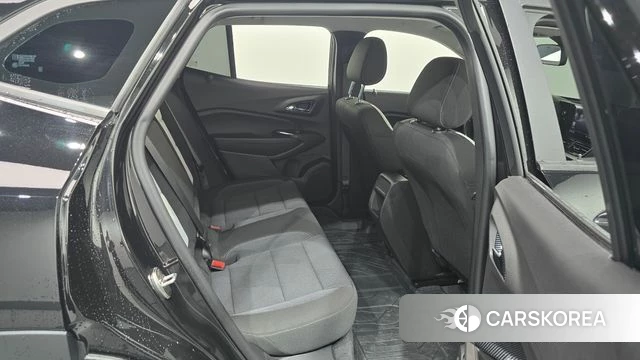 Chevrolet (GM Daewoo) Trax Crossover 2024 Черный из Кореи, фото 3