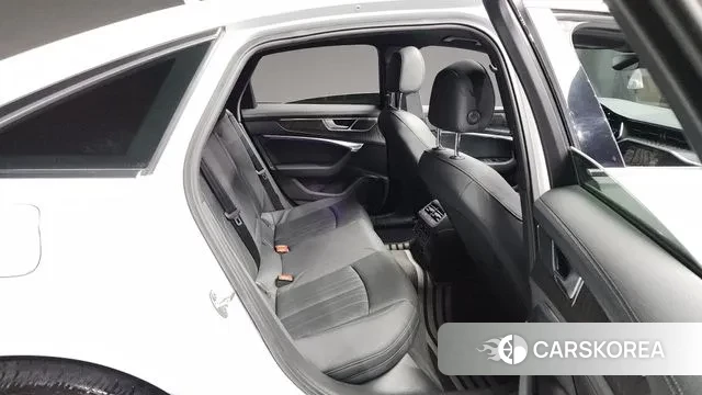 Audi A6 (C8) 2019 Белый из Кореи, фото 3