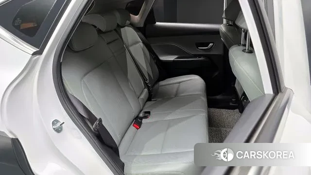 Hyundai Kona Hybrid (SX2) 2023 Белый из Кореи, фото 3