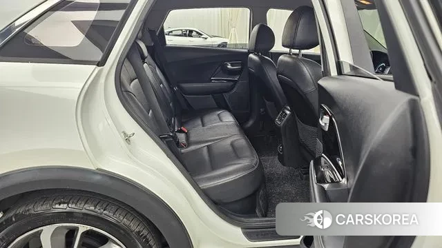 Kia Niro 2018 Белый из Кореи, фото 3