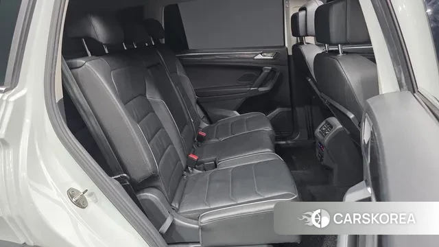 Volkswagen Tiguan Allspace 2020 Белый из Кореи, фото 3