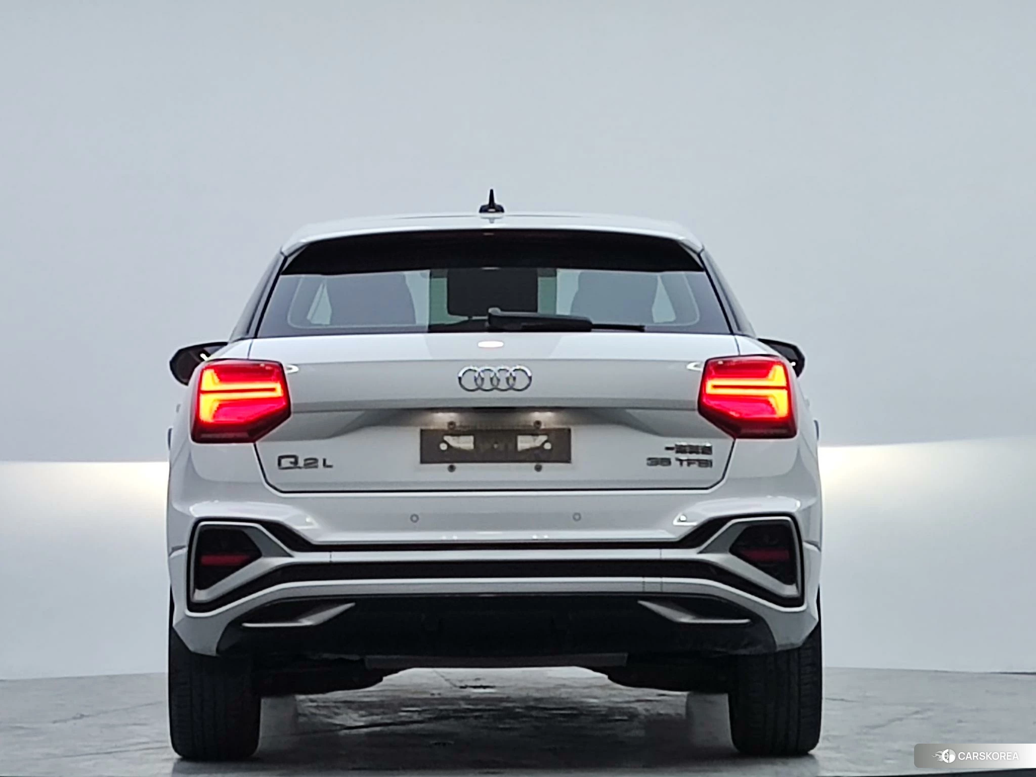 Audi Q2L 2021 Белый из Китая, фото 3