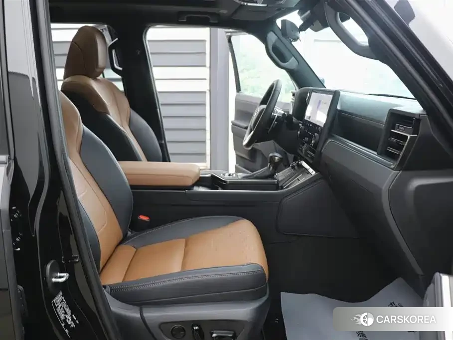 Lexus GX 2026 Черный из Китая, фото 3
