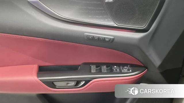 Lexus NX350h Second generation 2025 Песочный из Кореи, фото 3