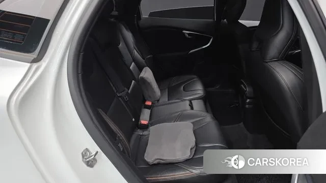 Volvo V40 Cross-Country 2019 Белый из Кореи, фото 3