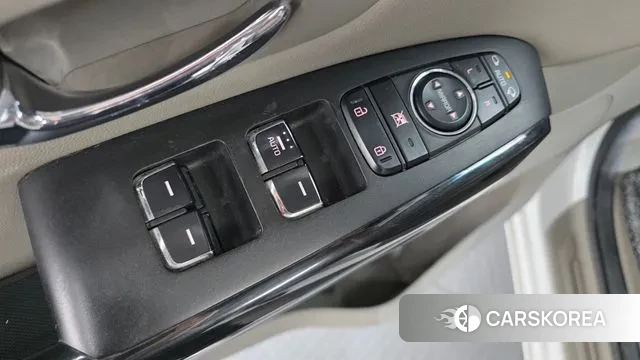 Kia The New Carnival 2018 Белый из Кореи, фото 3