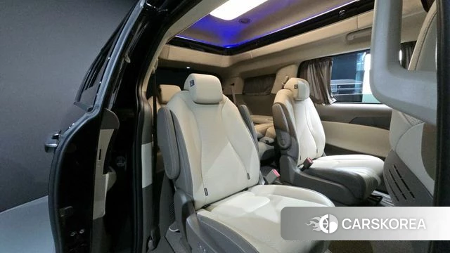 Kia The New Carnival 4th Generation 2025 Черный из Кореи, фото 3