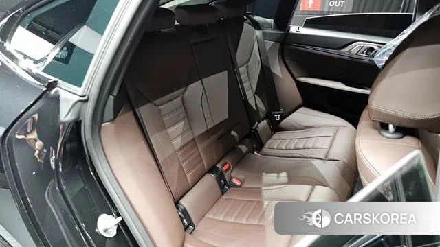 BMW i4 2024 Черный из Кореи, фото 3