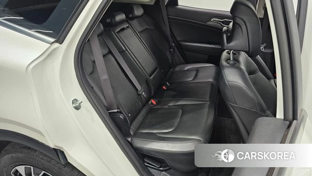 Kia Sportage 5th Generation Hybrid 2022 Белый из Кореи, фото 3