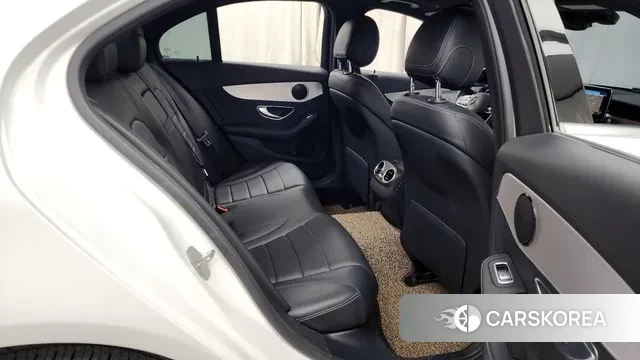 Mercedes-Benz C-Class W205 2020 Белый из Кореи, фото 3