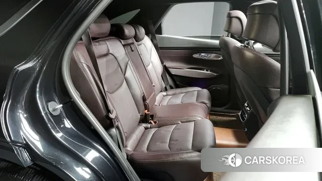 Genesis GV70 2021 Черный из Кореи, фото 3