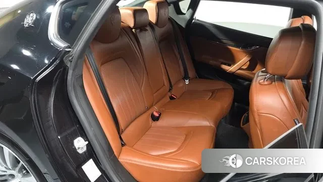 Maserati Quattroporte 2018 Черный из Кореи, фото 3