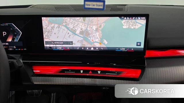 BMW 5 Series (G60) 2025 Белый из Кореи, фото 3