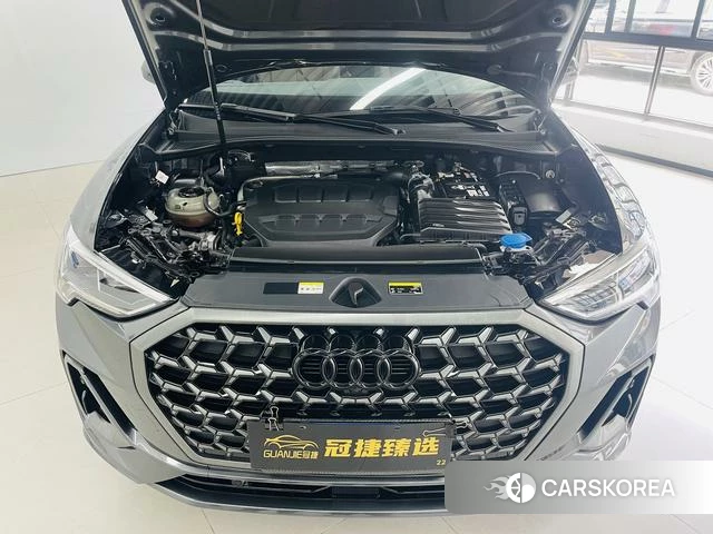 Audi Q3 2023 Темно-серый из Китая, фото 3