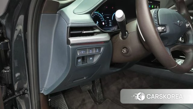 Genesis G80 (RG3) 2023 Темно-зеленый из Кореи, фото 3