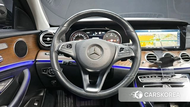 Mercedes-Benz E-Class W213 2018 Черный из Кореи, фото 3