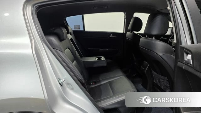 Kia Sportage The Bold 2021 Серебряный из Кореи, фото 3