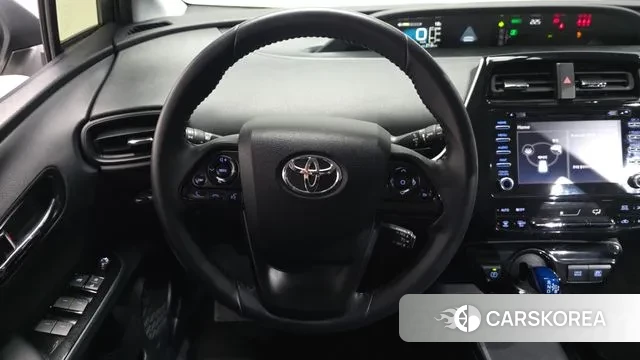 Toyota Prius 4th Generation 2019 Белый из Кореи, фото 3