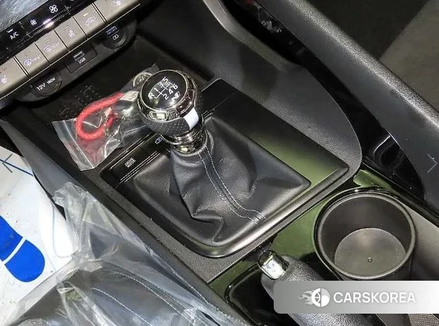 Hyundai Avante (CN7) 2022 Белый из Кореи, фото 3