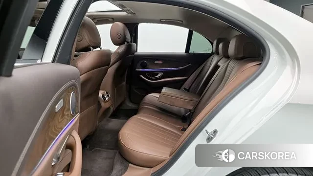 Mercedes-Benz E-Class W213 2019 Белый из Кореи, фото 3