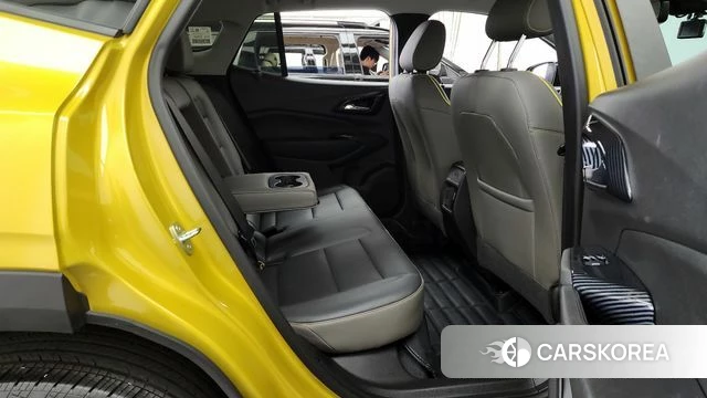 Chevrolet (GM Daewoo) Trax Crossover 2023 Желтый из Кореи, фото 3