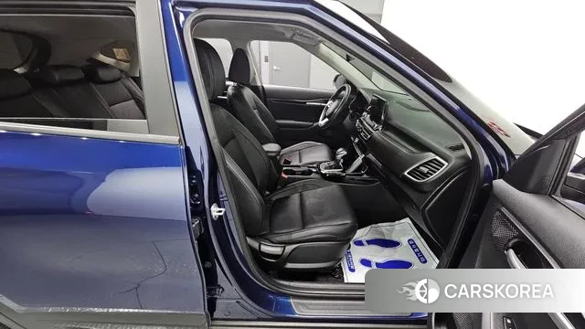 Kia Seltos 2021 Синий из Кореи, фото 3