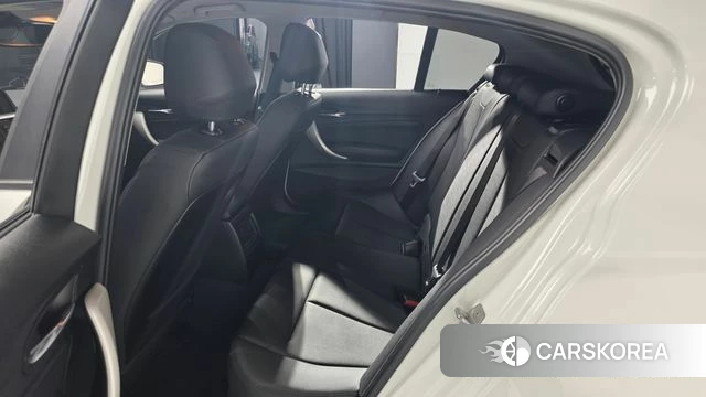BMW 1 Series (F20) 2018 Белый из Кореи, фото 3