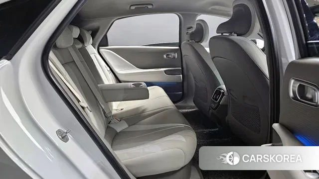 Hyundai Ionic 6 2023 Белый из Кореи, фото 3