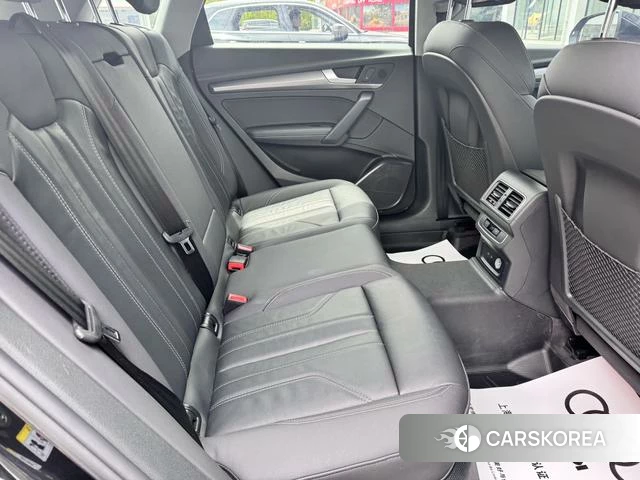 Audi Q5L 2022 Черный из Китая, фото 3