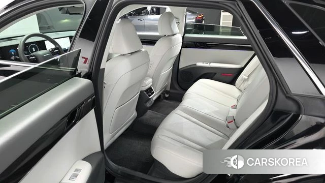 Hyundai Grandeur Hybrid (GN7) 2023 Черный из Кореи, фото 3