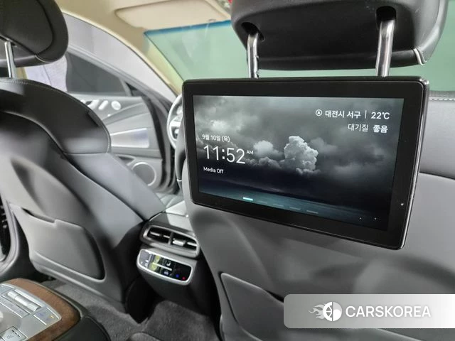 Genesis Electrified G80 (RG3) 2023 Черный из Кореи, фото 3