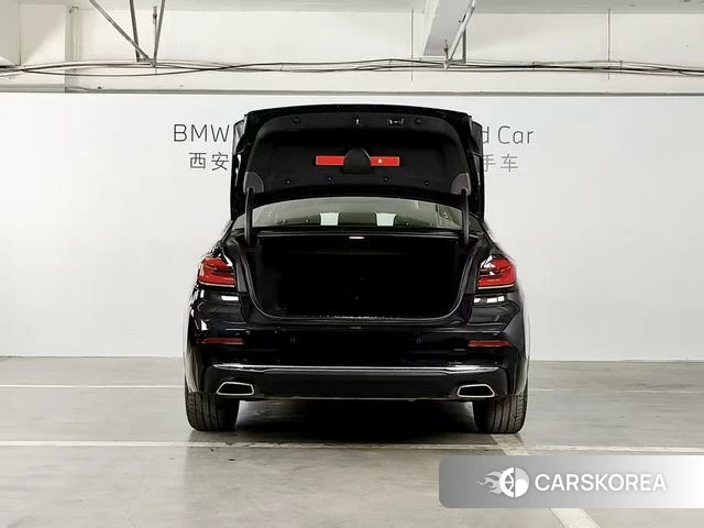 BMW 5 series 2024 Черный из Китая, фото 3
