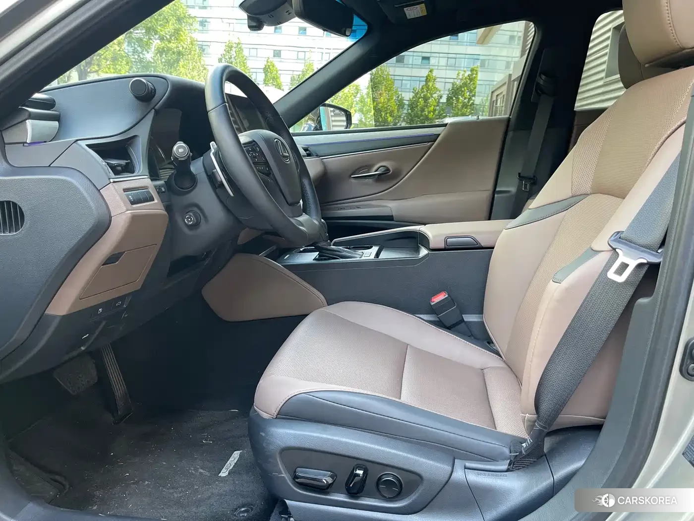 Lexus ES 2025 Silver/gray из Китая, фото 3