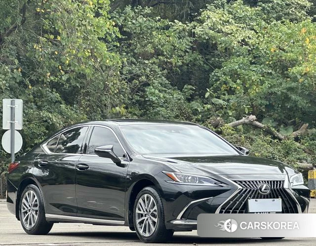 Lexus ES 2024 Черный из Китая, фото 3