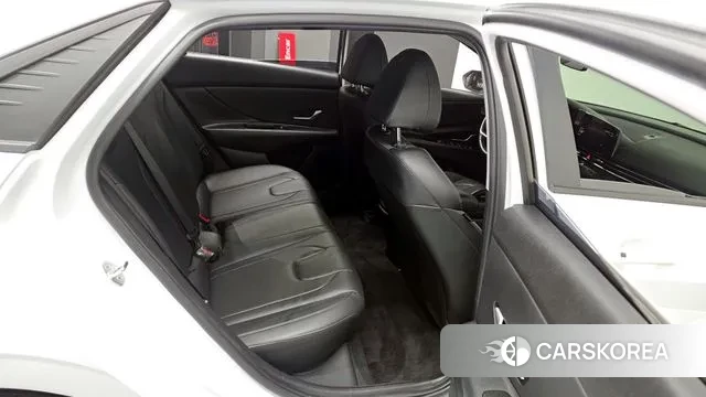 Hyundai Avante (CN7) 2022 Белый из Кореи, фото 3