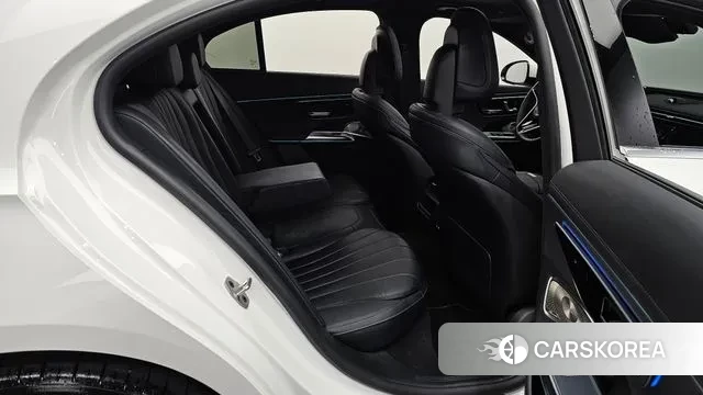 Mercedes-Benz E-Class W214 2024 Белый из Кореи, фото 3