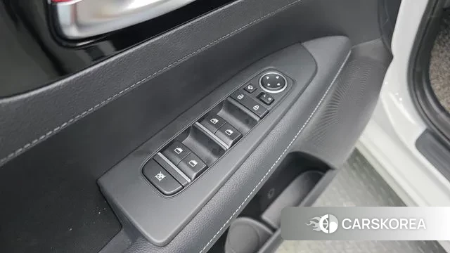 Kia The New K3 2nd generation 2021 Белый из Кореи, фото 3