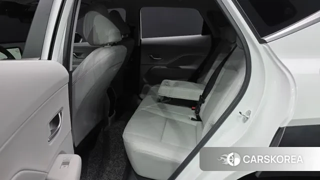 Hyundai Kona (SX2) 2023 Белый из Кореи, фото 3