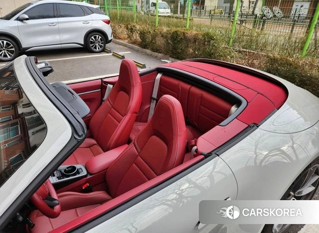 Porsche 911(992) 2024 Цвет галактики из Кореи, фото 3