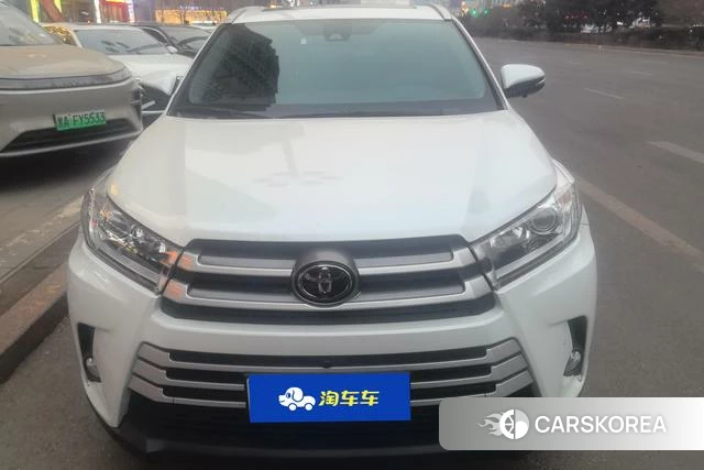 Toyota Highlander 2021 Белый из Китая, фото 3