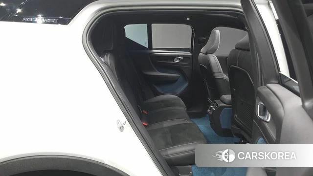 Volvo XC40 Richards 2022 Белый из Кореи, фото 3