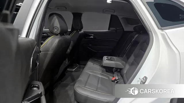 Chevrolet (GM Daewoo) Trax Crossover 2023 Белый из Кореи, фото 3