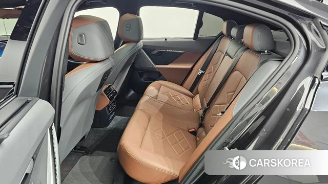 BMW i5 (G60) 2023 Серый из Кореи, фото 3
