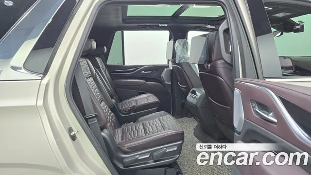 Cadillac Escalade 5th Generation 2022 Песочный из Кореи, фото 3