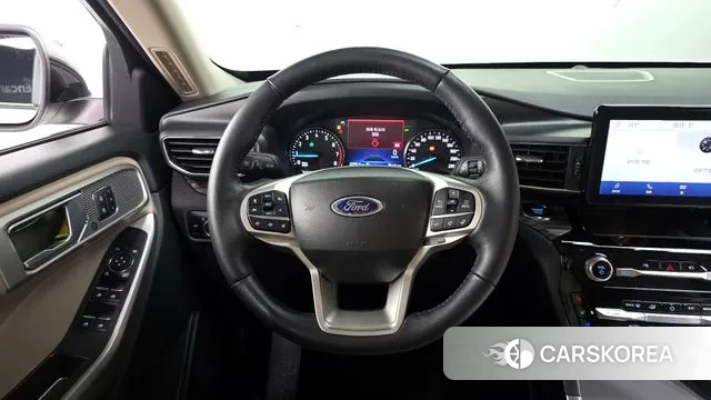 Ford Explorer 6th Generation 2023 Белый из Кореи, фото 3