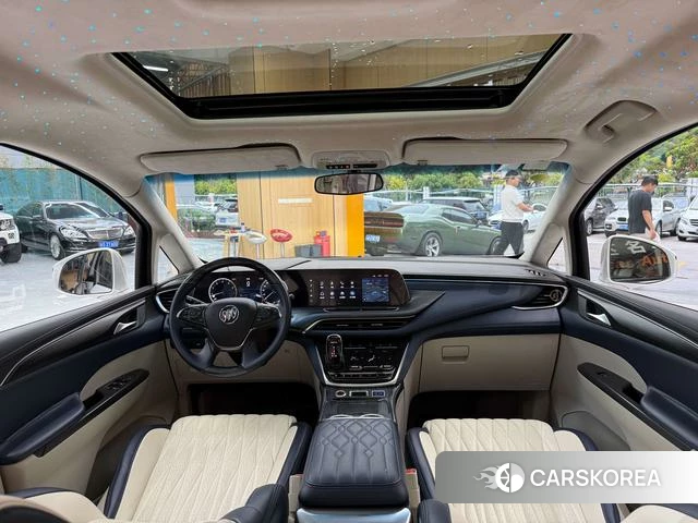 Buick GL8 2022 Белый из Китая, фото 3